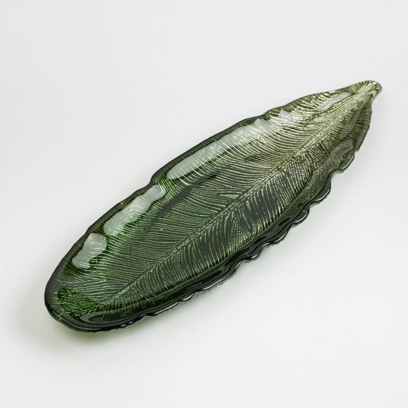 Блюдо, 40х13 см, стекло, зелено-золотистое, Лист стрелиции, Royal jungle блюдо керамическое сервировочное лист 30×10 см зелёный