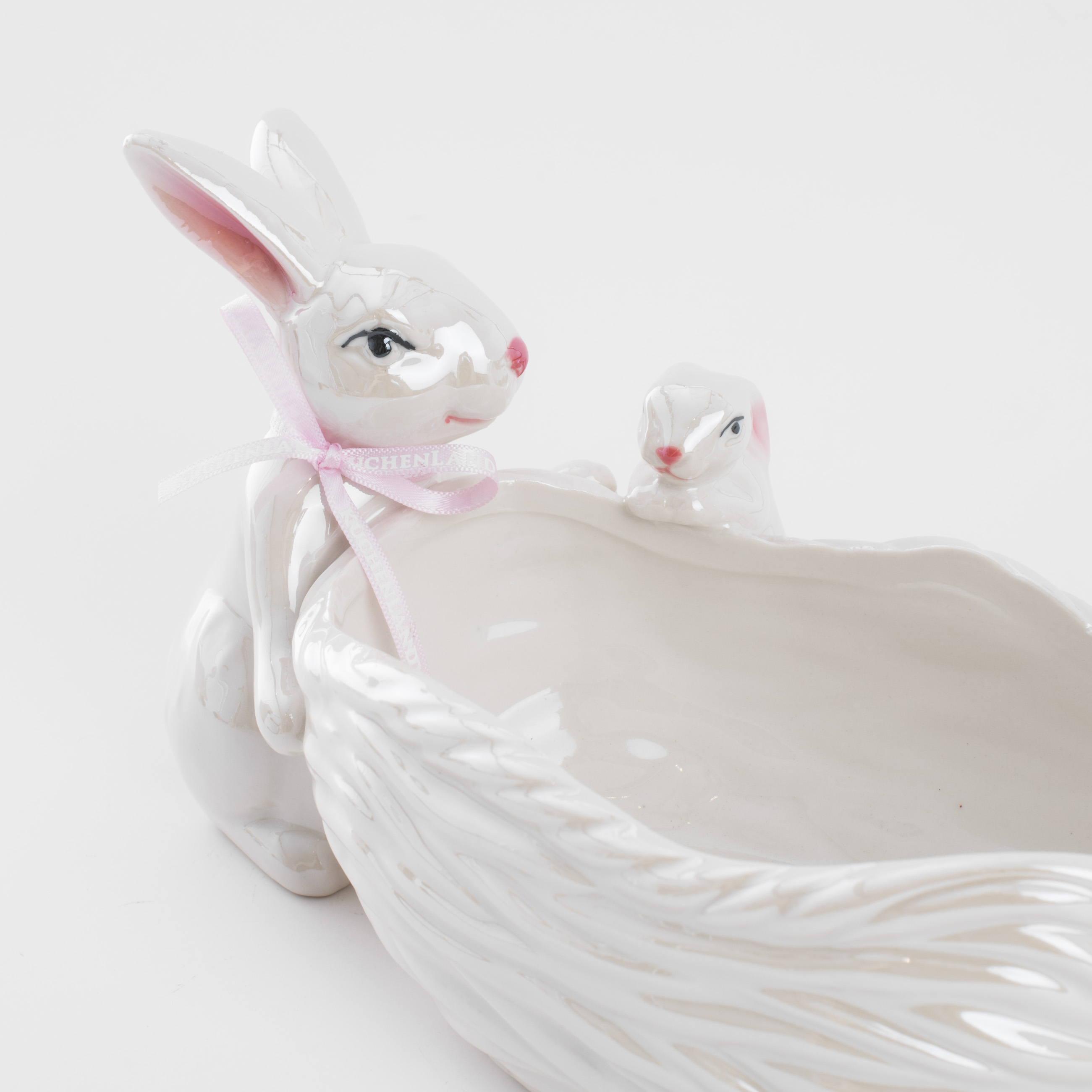 Конфетница, 29х13 см, фарфор P, белая, перламутр, Три кролика у корзины, Easter изображение № 2
