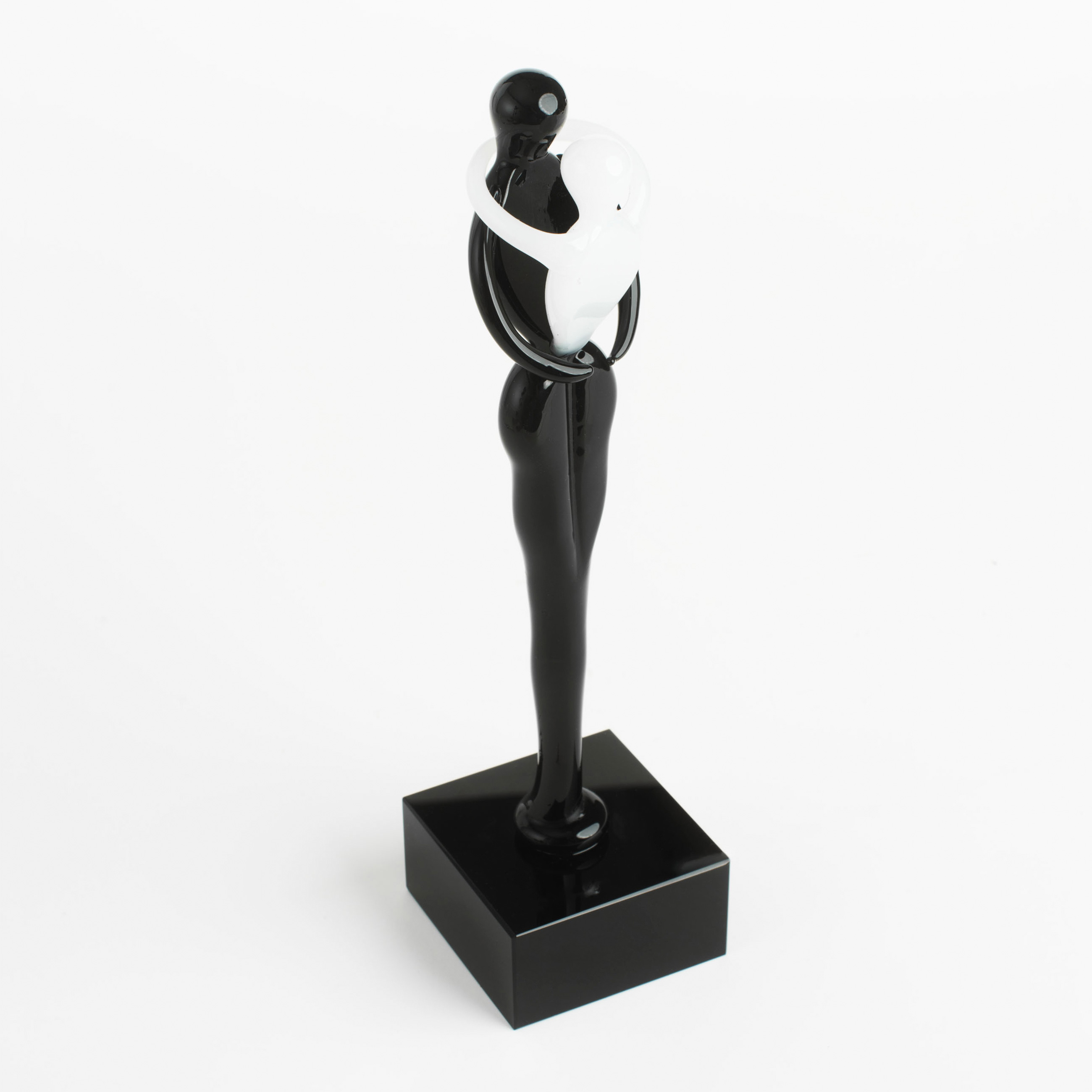 Статуэтка, 18 см, на подставке, стекло, черно-белая, Пара, Vitreous изображение № 3